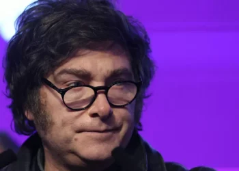 Milei busca acelerar reformas após vitória em legislativas na Argentina