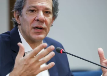 Haddad pede cooperação na segurança com RJ após decisão do STJ