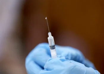 Vacinação contra HPV vai ser alargada a jovens até aos 26 anos em 2026