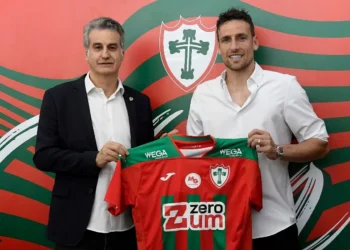 Últimas da Portuguesa: zagueiro oficializado pela Lusa, lateral de volta aos treinos e mais