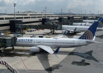 Ameaça de bomba paralisa aeroporto de Washington