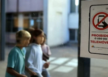 Escola básica de Lisboa encerrada por falta de segurança reabre na terça-feira