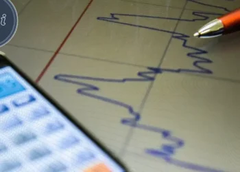 Bolsa sobe 0,37% e quase volta a bater recorde