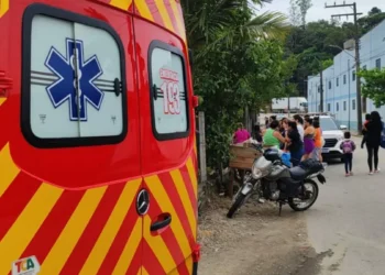 Bombeiros socorrem mulher esfaqueada em via pública de Gaspar