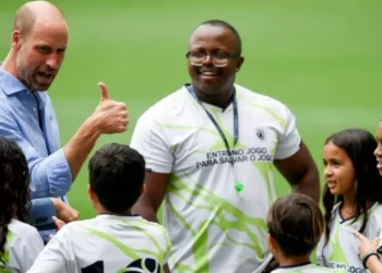 Visita ao Maracanã, posse da ‘chave do Rio’ e premiação: saiba o que príncipe William veio fazer no Brasil