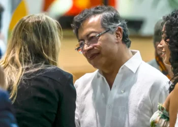 Petro ataca ausência dos EUA e chama Trump de inimigo da humanidade