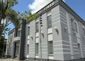 Prefeitura de Timbó divulga datas para votação popular do Concurso Luzes de Natal