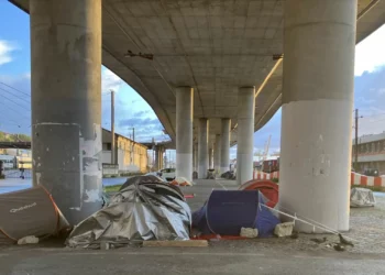 Número de pessoas que deixou de viver como sem-abrigo em 2024 é o mais alto dos últimos seis anos