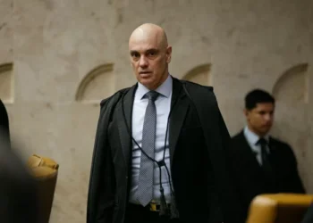 Financial Times inclui Alexandre de Moraes na categoria de ‘heróis’ de 2025