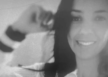 Mulher é morta a tiros em frente à base da PM em SC ao tentar buscar ajuda