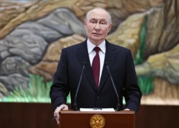 Rússia ataca Ucrânia com míssil hipersônico