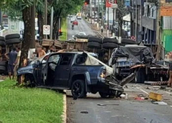 Engavetamento em Chapecó deixa mais de 8 pessoas feridas