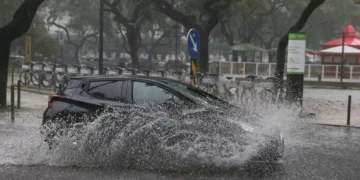 Mau tempo: Câmara de Lisboa apela a que se evitem deslocações desnecessárias