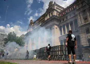 Argentina tem nova greve geral em dia de votação de reforma trabalhista
