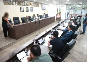 Câmara de Blumenau aprova pedido de cassação do Vereador Almir Vieira (PP) e instaura Comissão para investigação