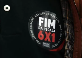 Pesquisa diz que 73% dos brasileiros apoiam fim da escala 6×1