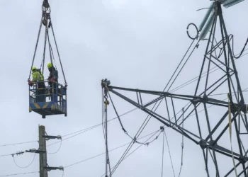 Mau tempo: 134 mil clientes sem luz há cinco dias