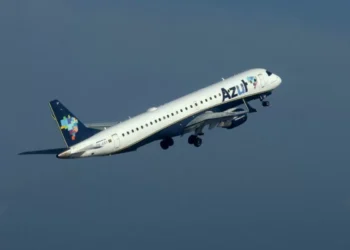 Cade aprova aumento da participação da United na Azul