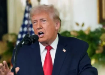 Governo Trump diz que post racista contra Obama e Michelle foi erro de funcionário