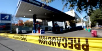 Morte de ‘El Mencho’, líder de cartel, gera onda de violência no México com bloqueios, incêndios e ataques