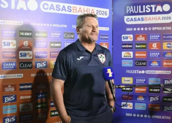 Fábio Matias recebe sondagens da Série B, mas prioriza permanência na Lusa