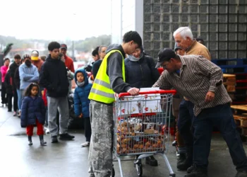 Maria precisa de 27 telhas e José “aceita tudo o que vier”: como é a recolha de bens em Leiria, depois da “noite fatídica”?