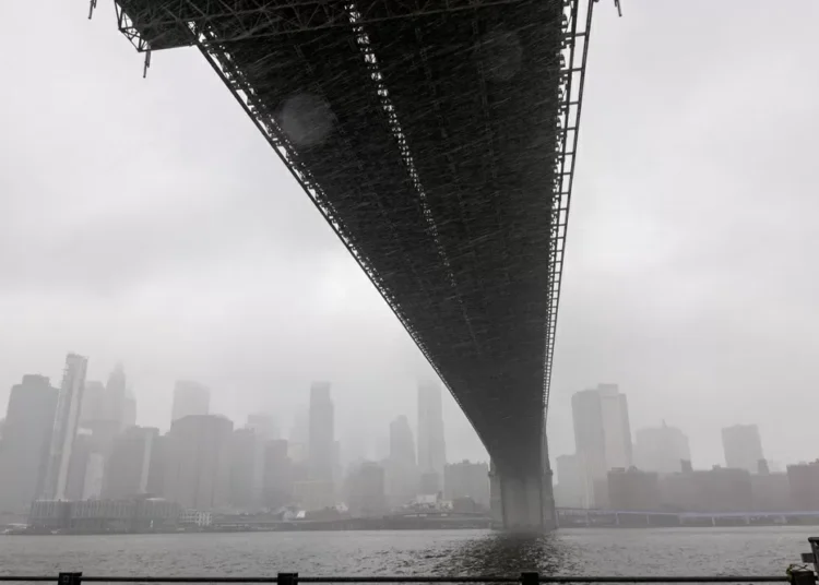 Nova York decreta toque de recolher com chegada de tempestade de neve