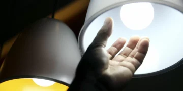 Contas de luz seguem com bandeira tarifária verde em março